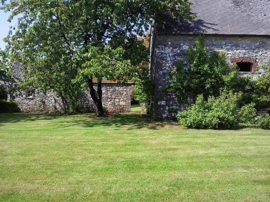 Gite La Grange D'Herbuchenne Dinant Exterior photo