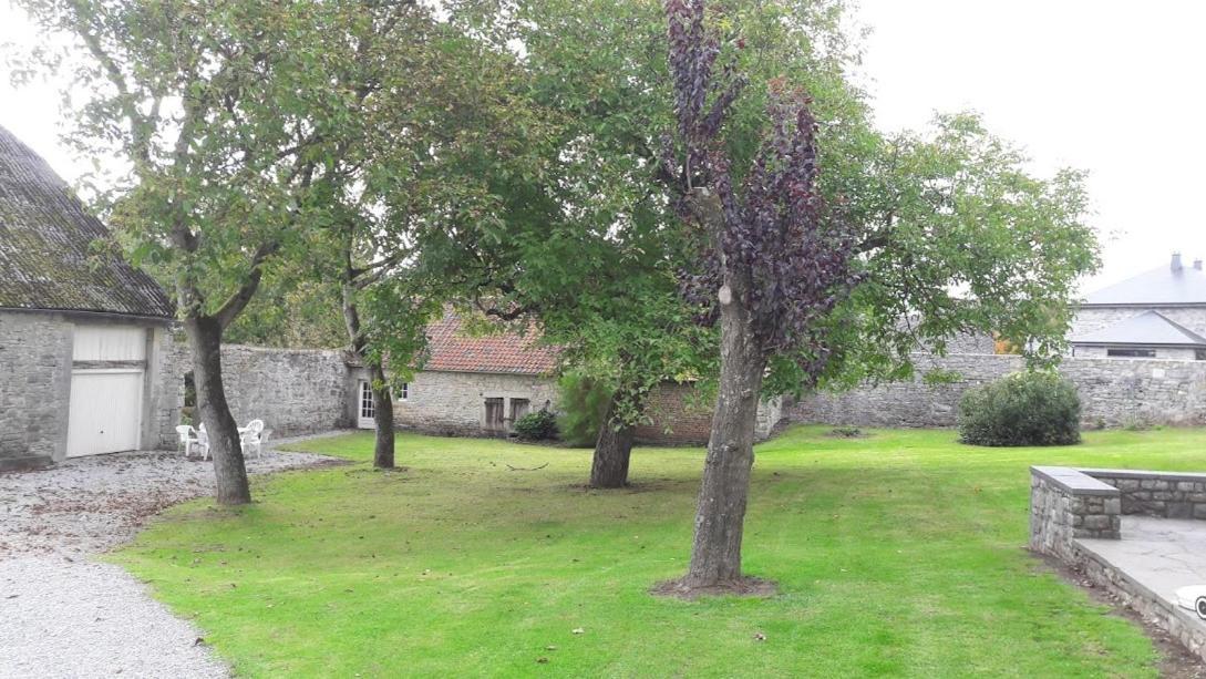 Gite La Grange D'Herbuchenne Dinant Exterior photo